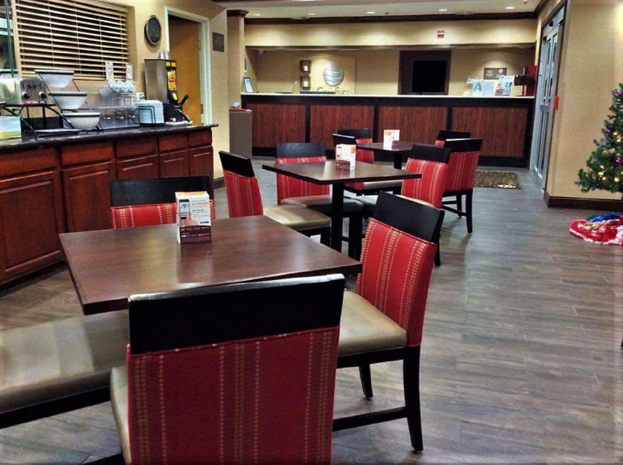 Comfort Inn Henderson Extérieur photo
